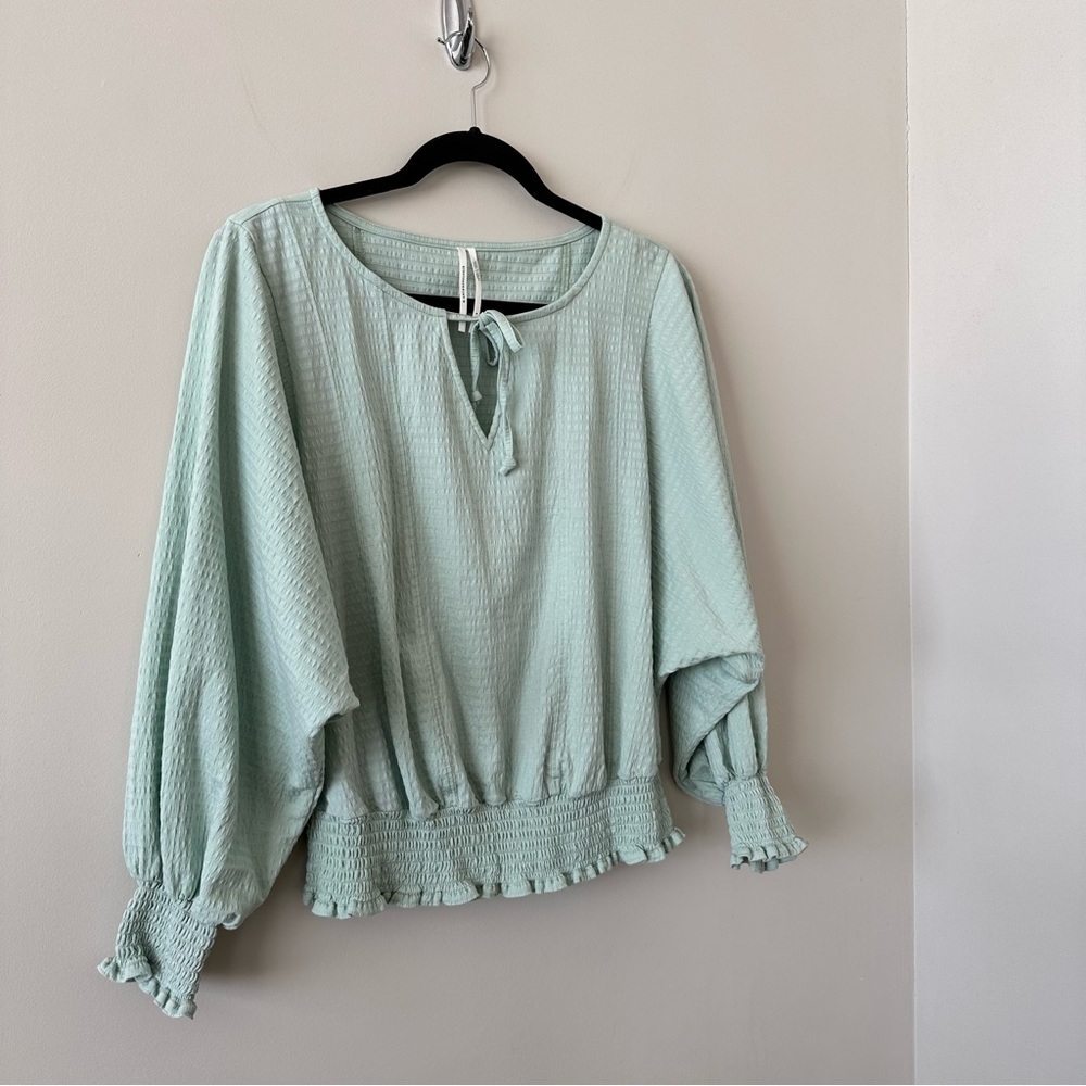 Anthropologie Rebecca Smocked Top in Mint Green. - Picture 5 of 9